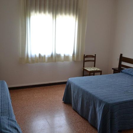 Hostal L'Esplai Viladamat Buitenkant foto