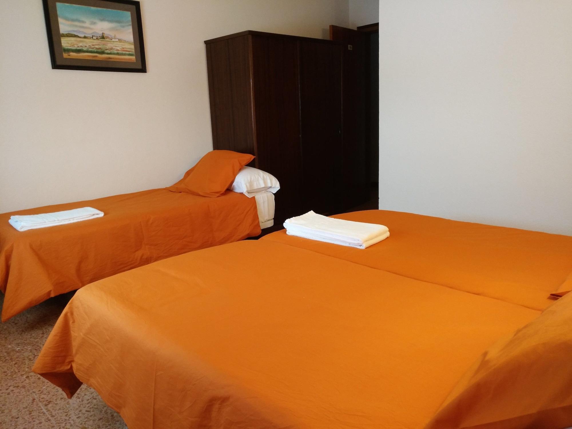 Hostal L'Esplai Viladamat Buitenkant foto