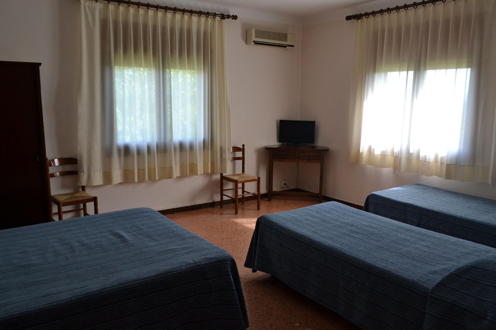 Hostal L'Esplai Viladamat Buitenkant foto