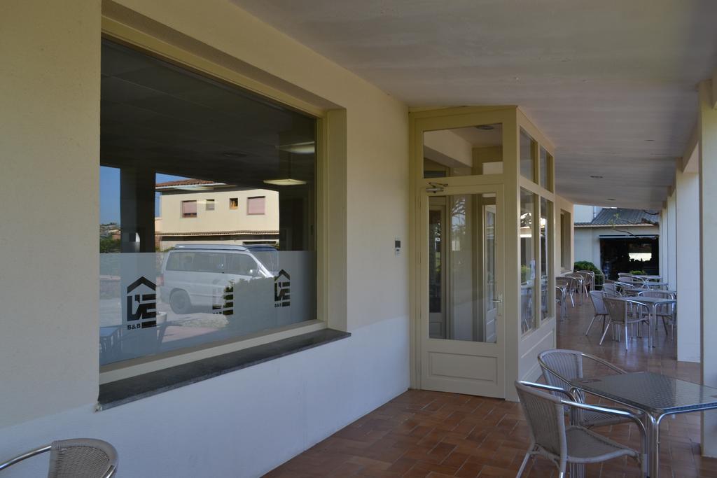 Hostal L'Esplai Viladamat Buitenkant foto